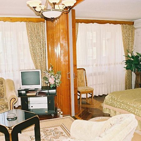 Viktoria Hotel Odessa Exteriör bild