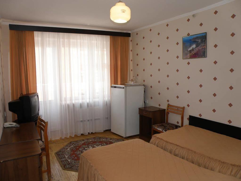 Viktoria Hotel Odessa Exteriör bild